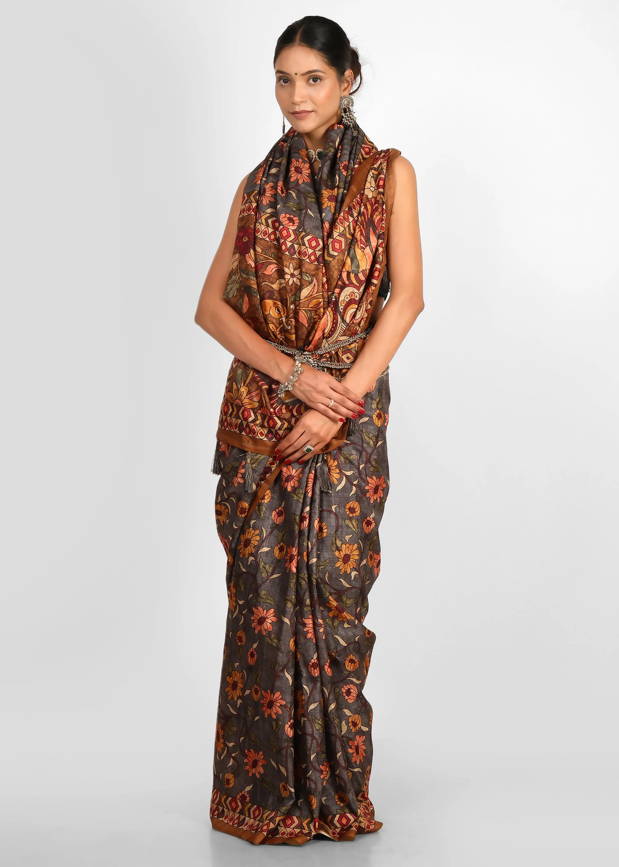 Elegant Floral Printed  Saree with Contrast Border