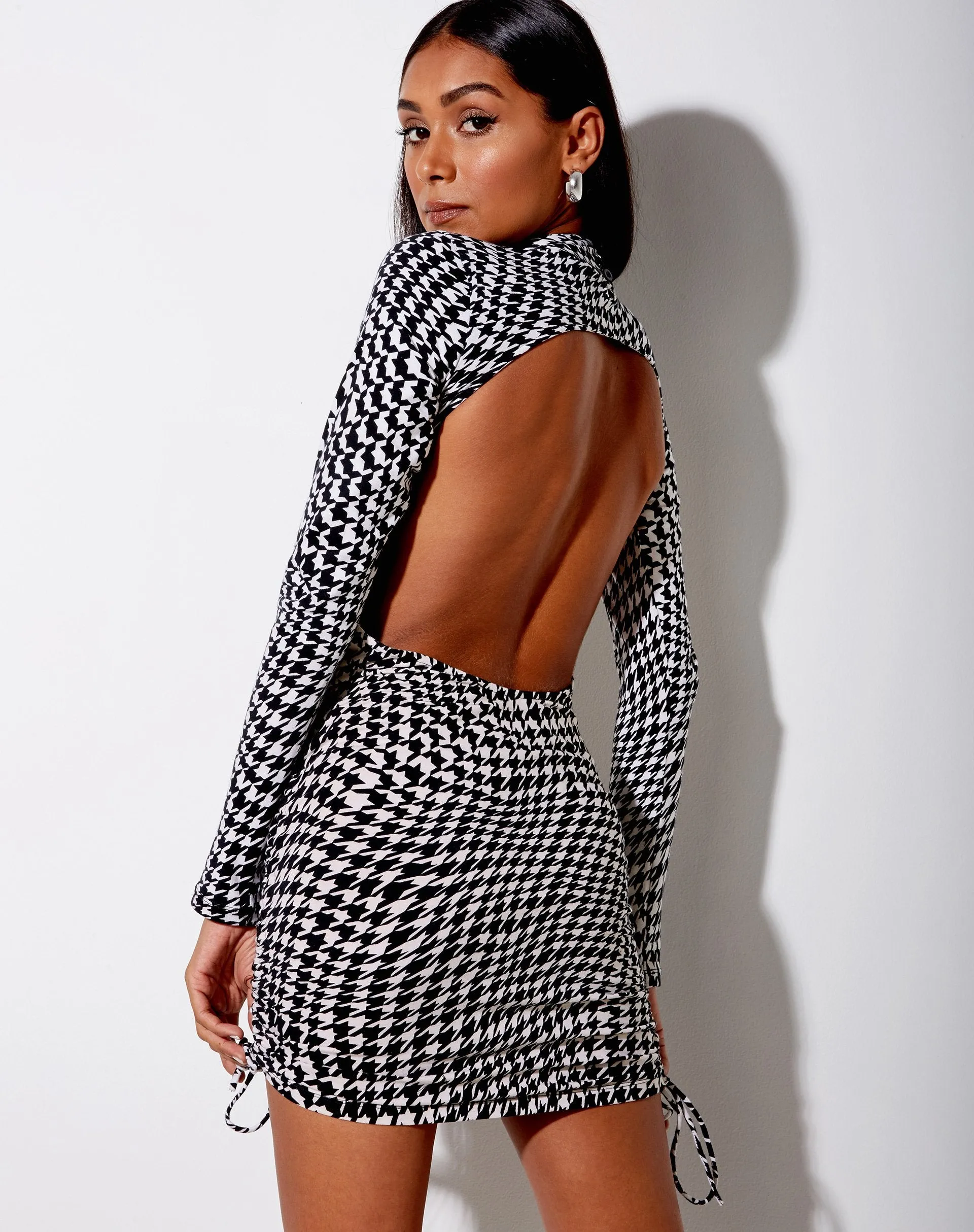 Kamora Mini Dress in Wavey Dogtooth