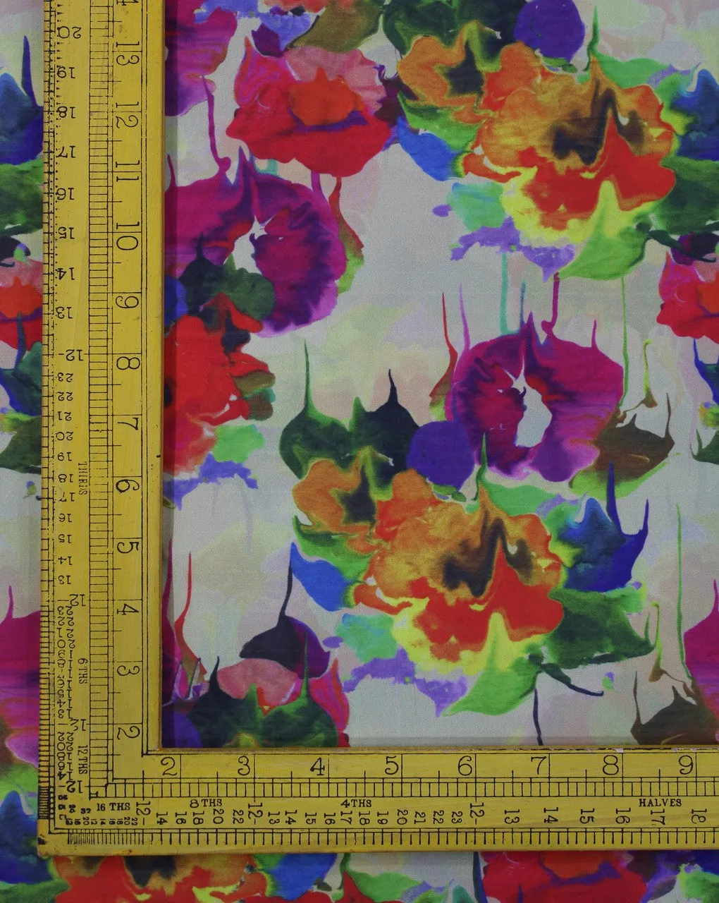 Multicolor Floral Design Polyester Crepe Digital Printed Fabric