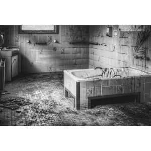 Patients Bathroom | Queen Victoria Sanitorium